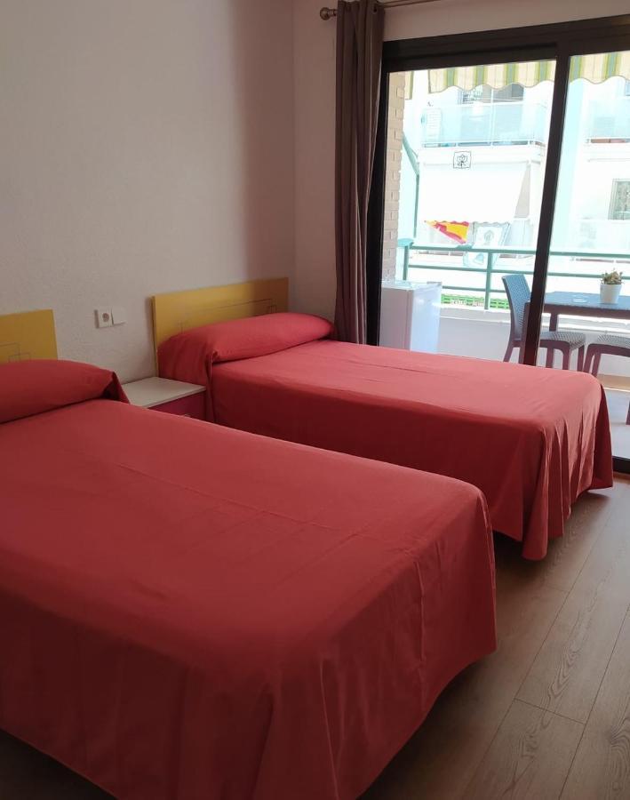 Hostal Rosa Вилахойоса Екстериор снимка