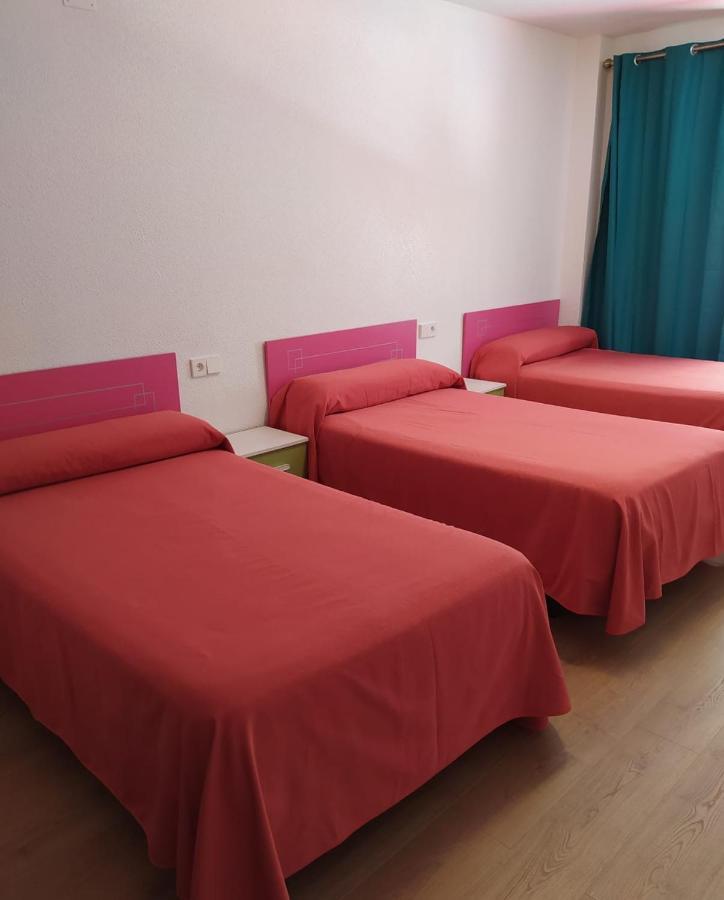 Hostal Rosa Вилахойоса Екстериор снимка