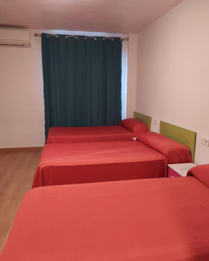 Hostal Rosa Вилахойоса Екстериор снимка